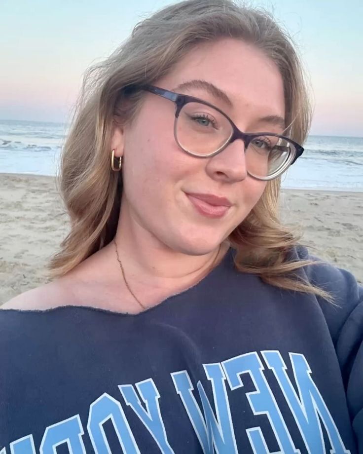 <strong> Chloe A</strong>